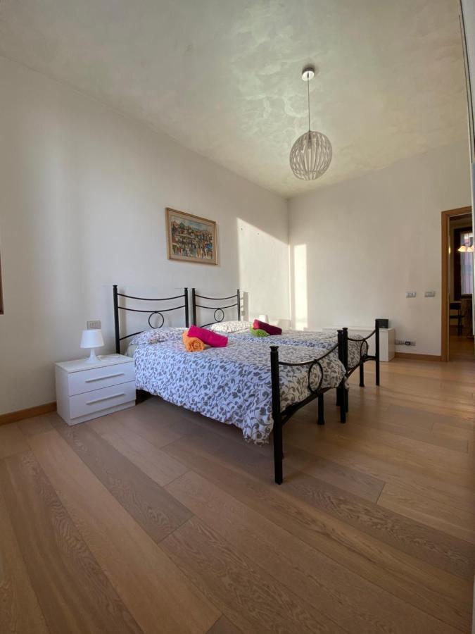 Ca' Santa Marta Apartment Velence Kültér fotó